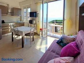 Holiday Sea View - Image 3