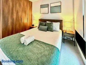 1 Bedroom Apartment With Parking Close To Beach - Image 2