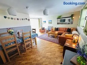Vale View Cottages - The Stables - Image 4