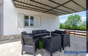 Lovely Home In Pridraga - Image 4