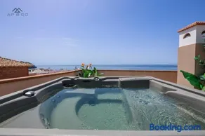 Fuerte Luxury Penthouse & Jacuzzi - Image 2