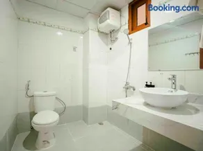 Chinh Thuỷ Hotel - Image 2