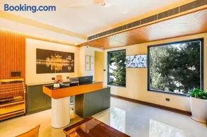 Hotel Treeline - Image 5