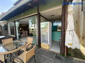 Casa com deck navegável e jacuzzi em Angra dos Reis RJ - Praia da Ribeira - Image 5