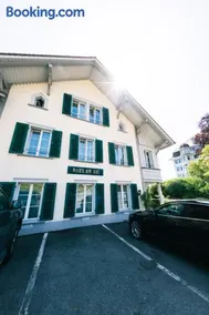 HAUS AM SEE Lakefront Rooms on Lake Thun SELF CHECK-IN Digital Reception - Image 3