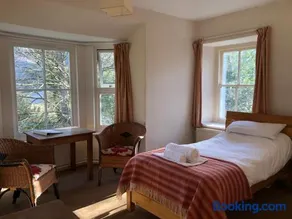 Trigonos - Peaceful Lakeside B&B and Retreat in Eryri National Park - Image 2