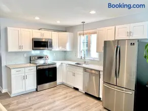 The Longmont Luxury Condo in the heart of providence - Image 4