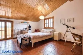 Chalet a 45min de Madrid ideal para familias hasta 12 personas - Image 1