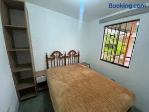 Casa con impresionante vista a las montañas y cascada en Canta - Image 3