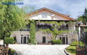 Villa Glicine Casa Vacanze con Piscina e Camino ad Apecchio, Marche - Image 3