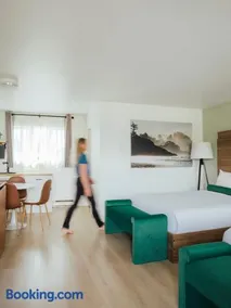 Ucluelet Wildwood Inn - Image 3