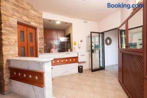 Klio Hotel - Image 2