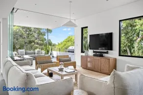 Beach Box I Private Properties - Image 4