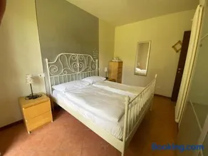 Apartment Flower - Image 3