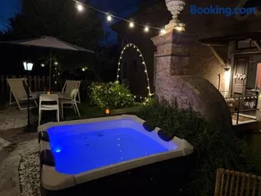 Io&Te Suite con Jacuzzi Privata a Villa Monteriolo - Image 3