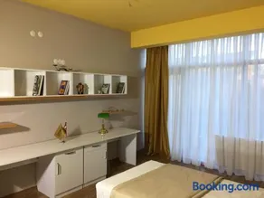 DORA SUITE - Image 2