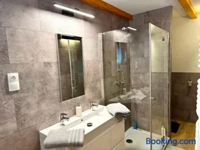 Stork Apartment - Image 3