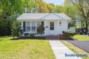 Salisbury Cottage - Image 2