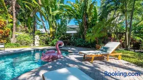 The Pink Palms Retreat - Image 3