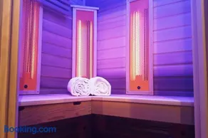 L'Eau Vive Jacuzzi et Sauna en vieille ville 5 - Image 4