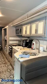 Private Cozy R/V , for your enjoyment - Image 3