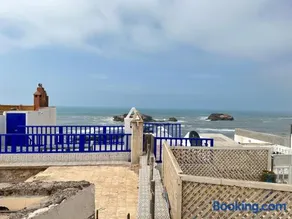 Home with a sea view - Image 5