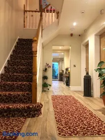 MapleHouse B&B - Image 2