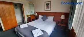 Mt Lyell Motor Inn - By Orangepete - Image 2