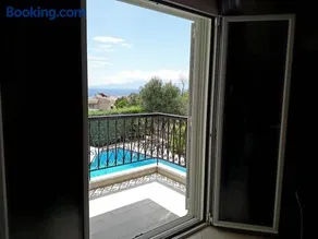 Pool sea view holiday home close to the beach - Image 4