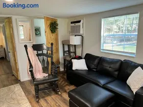 The Angela at Lake Leona - Image 4