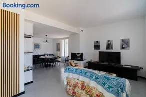 Intera Casa Ad Uso Esclusivo Con 3 Camere 2 Bagni Giardino Wifi Parcheggio Lavatrice Microonde Barbecue Macchina Caffe - Image 4