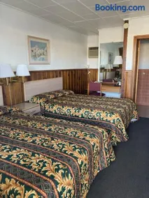 Value Inn - Image 3
