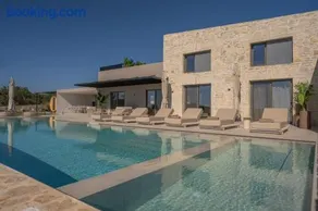 TheTwinVillas, Right Crete, Luxury&Wedding Retreat - Image 1