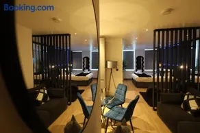 Luxury Flat,Sauna, Jacuzzi, Free Parking - Image 3