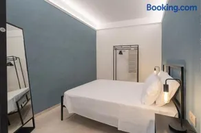 Parmenide Family Apartment - Image 5