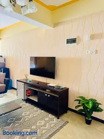 Cozy one bedroom retreat in Kilimani - Image 5