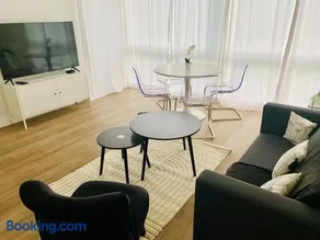 Luxembourg City Terrace Apartment - Image 2