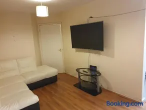 Olympus Apartment - Image 3