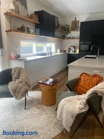 Modern and Cosy - Image 3