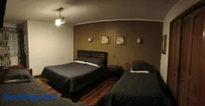 Hostal el Parrón - Image 1