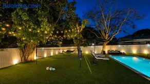 Luxury Miami Pool House Private Backyard Oasis Near Wynwood and Miami International Airport - Image 3
