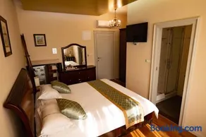 Scallop Regent Rooms - Image 5