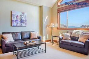 Village View at Riverstone - Luxury Condo - Image 3