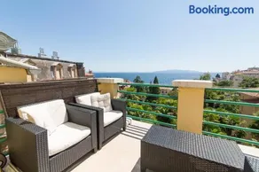 Penthouse And Piano Nobile PRKG WiFi Garden Near Beach Away From Roads - Image 5