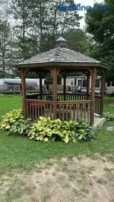 The Pines Cottage on the Lake - Image 5