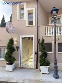 La Romantique Rooms and Apartments TROPEA - Image 2
