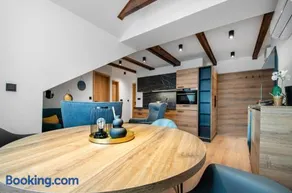 Vista Apartments - Image 2