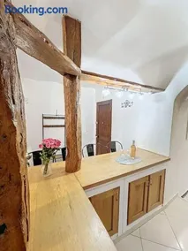 Loft Spacieux au Cœur du Village - Image 2