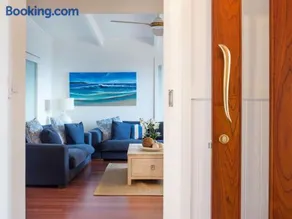 The Perfect Beach House - Image 3