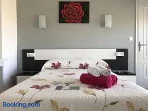 Dukes Habitaciones - Image 1